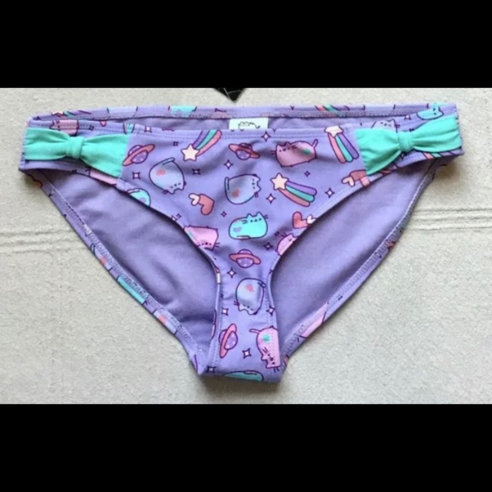 HOT TOPIC PUSHEEN Womens Bikini Bottoms MED - New!